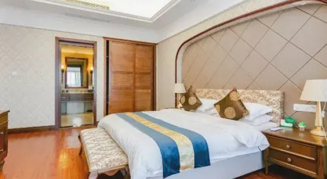 Люкс Tianju Caohai Holiday Hotel