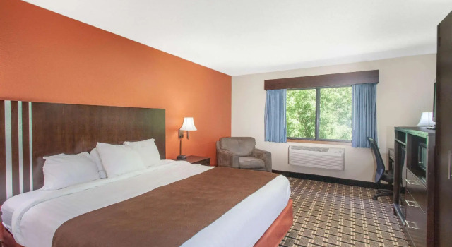 Двухместный номер Standard AmericInn by Wyndham Cloquet