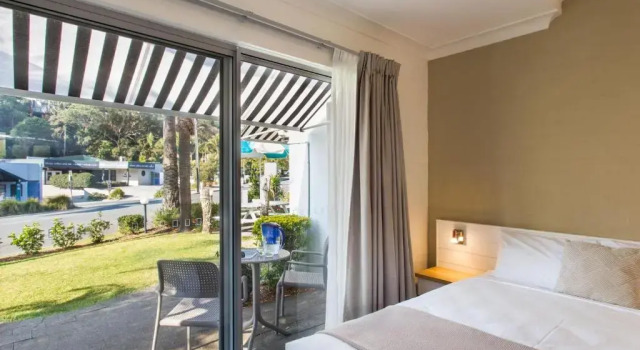 Четырёхместный номер Standard Blueys Motel
