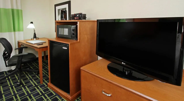 Fairfield Inn Portland Maine Mall, Varaa Hotelli Hotellit New England uima-altaalla, Uima-allas