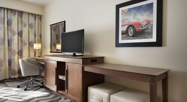 Doppel Studio Hampton Inn Spring Hill, TN