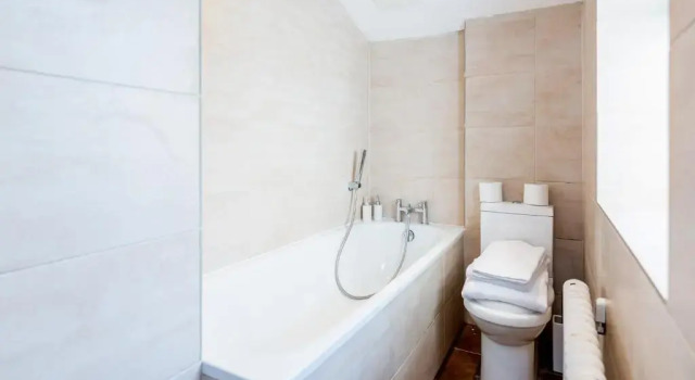 Elegant 3Bed Apartment in Kensington Olympia