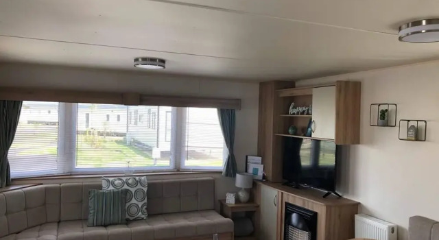 Lovely 3-bed Caravan With Hot Tub in Lincolnshire, Забронировать Дом для отпуска Догдайк Линкольншир