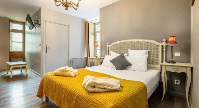 Семейный номер Standard Hôtel La Couleuvrine Sarlat Centre Ville