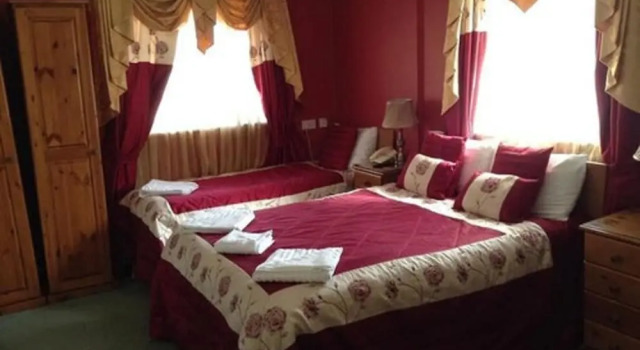 Standard- tredobbelt familie værelse Acorn Guest House B&B