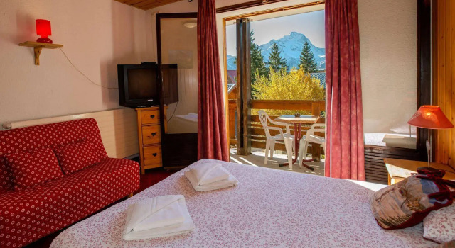 Hotel Le Cairn, Забронировать Отель Отели Мон-де-Ланс 3 звезды, рядом с Горнолыжный подъемник Бель Этуаль, 3*