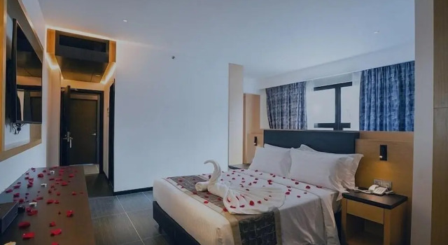 Полулюкс TSR Seafront Hotel