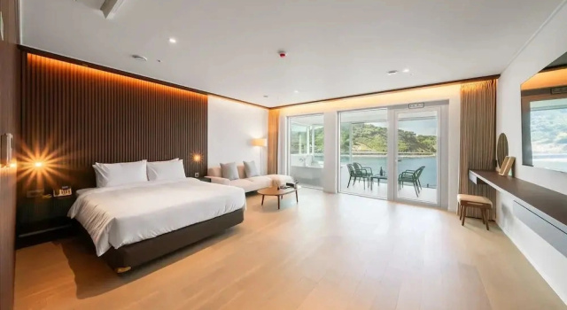 Люкс с видом на океан Yeosu OANDF Hotel