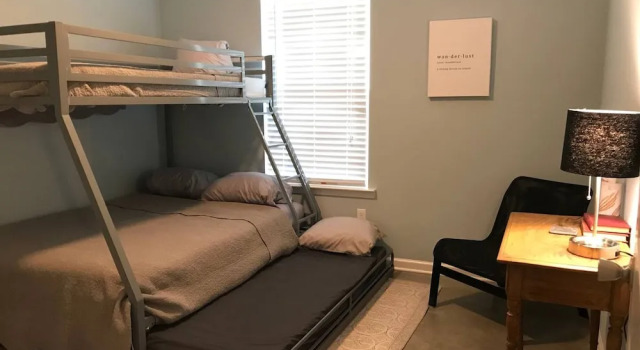 Clean & Serene House + Studio - Easy On/off I-40, Rezerwuj Apartamentowiec hotelowy Memphis Tennessee