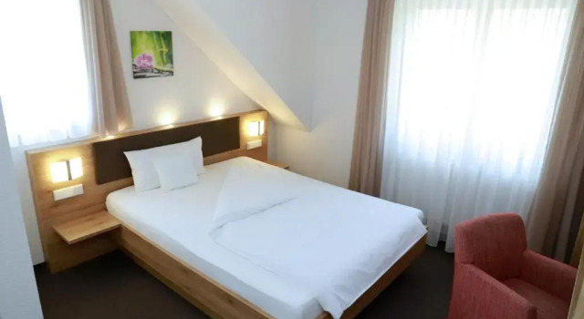 Hotel Gasthof Schützen, Rezervovat Hotel Laupheim 