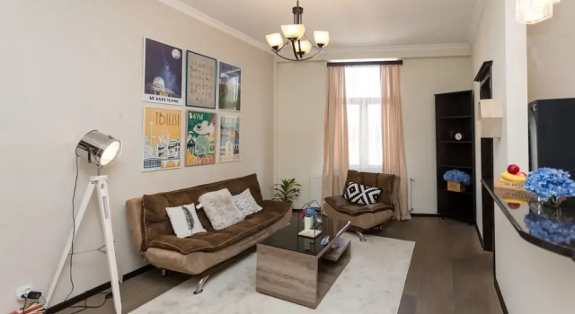 Apartment Rustaveli Opera, Забронировать Апартаменты/квартира Мтацминда Тбилиси, рядом с Концертный зал Тбилиси