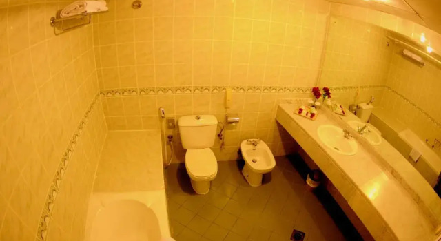 Двухместный номер Standard York International Hotel