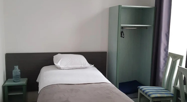 Трёхместный номер Classic с видом на город Hôtel Le Saint-Hubert - Gare de Lyon Bastille