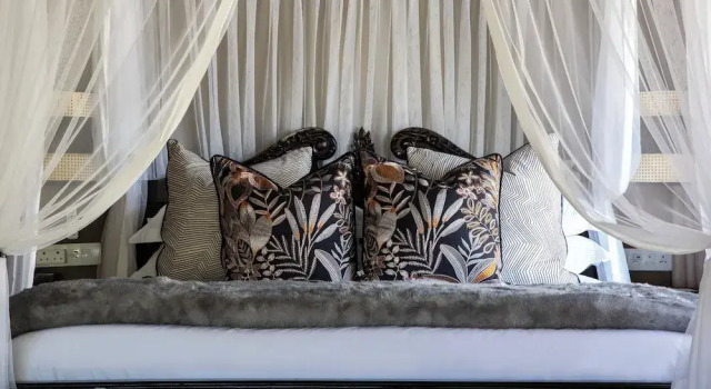 Ndlovu Safari Lodge, Book Hotel Welgevonden Game Reserve Waterberg