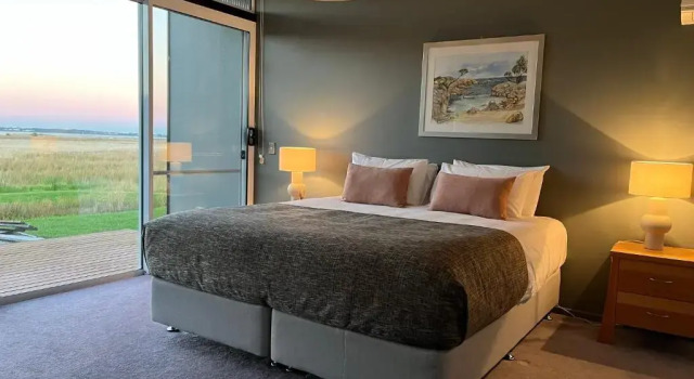 Студия Pelican Point Tasmania