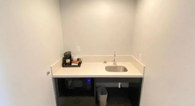 Номер Comfort Pinetop Studio Suites
