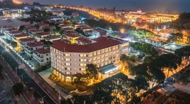 Madison Hotel (Huangcuo Beach Branch), Rezerwuj Hotel Hotele 4-gwiazdkowe w Siming, 4*
