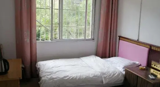 Huiyuan Hotel (Guilin Wuyue Plaza), Забронировать Отель Гуйлинь Гуанси-Чжуанский автономный район