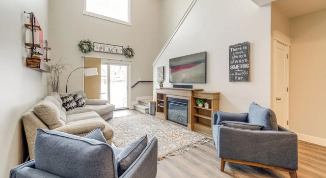 Апартаменты Hike, Fish & Ski! Bright Swan Valley Townhome
