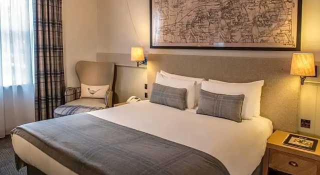 Четырёхместный семейный номер Standard c 1 комнатой Wotton House Country Estate Hotel