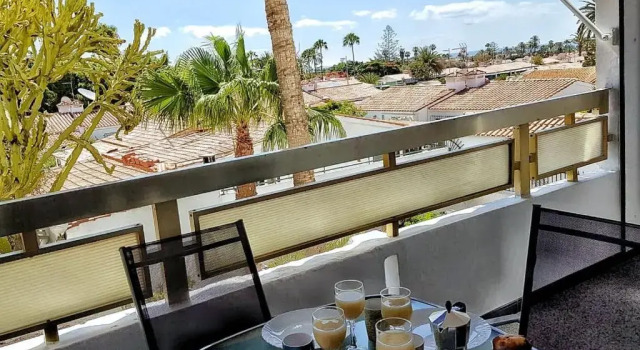 Апартаменты 5 min walk from Yumbo 216