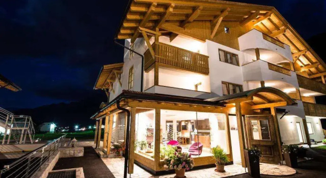 Golden Park Resort