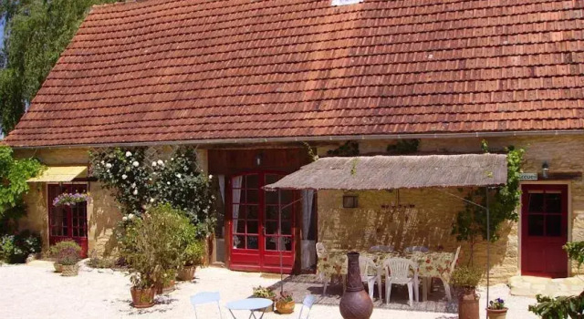 Gîtes et Chambres d'Hôtes du Passe-Temps, Réserver Hôtel Dégagnac Lot