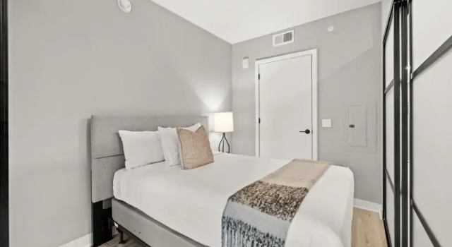 Апартаменты Coda on Half, a Placemakr Experience - Navy Yard