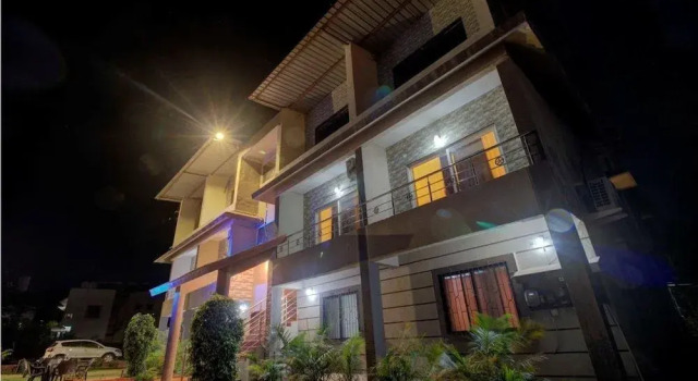 Paradise Inn