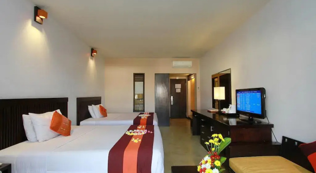 Номер Deluxe The Lokha Legian Resort & Spa