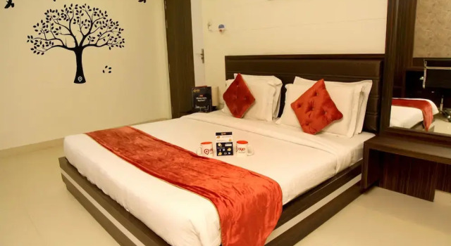 OYO 2244 Hotel Premiere Villa