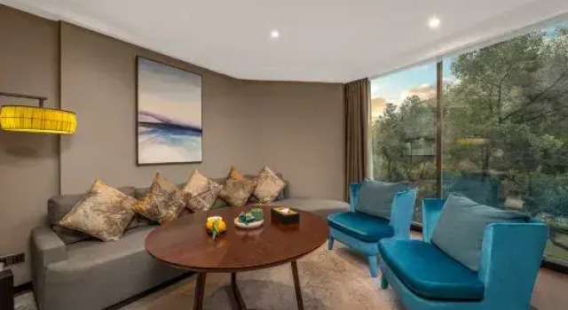 Полулюкс Jolie Vue Boutique Hotel Guilin
