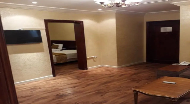 Nice Land Apart-Hotel