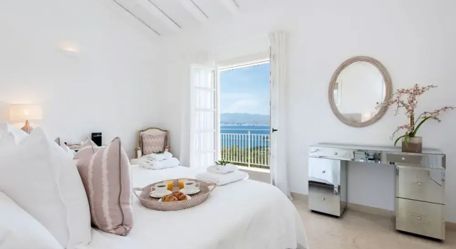 Вилла Luxury Thea Lofou House