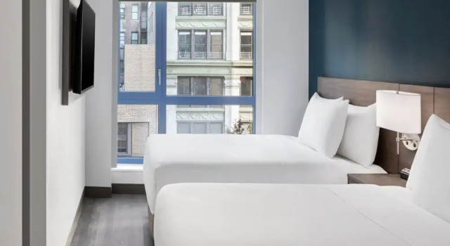 Hyatt Place New York Chelsea, Забронировать Отель Отели Нью-Йорка с завтраком, рядом с Станция метро 14-я улица линия Бродвей-Седьмая Авеню IRT, Завтраки