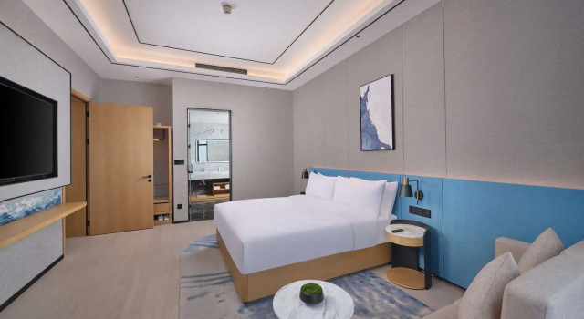Люкс Deluxe Hilton Garden Inn Huludao Longxing Road