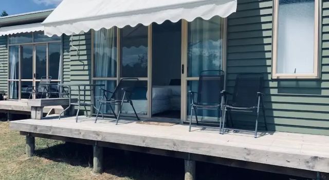 Студия с видом на залив Russell-Orongo Bay Holiday Park