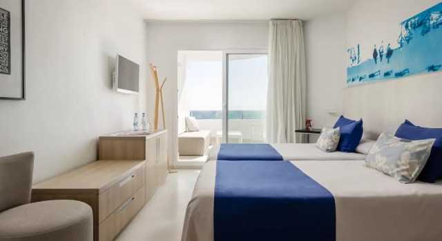 Трёхместный номер The Place Mar Mediterrania & Spa by ALEGRIA 4 SUP