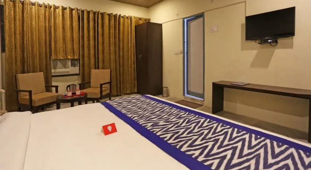 OYO 4828 Osho Resorts Deluxe, Rezerwuj Hotel Hotele w Uttarakhand z basenem, Basen