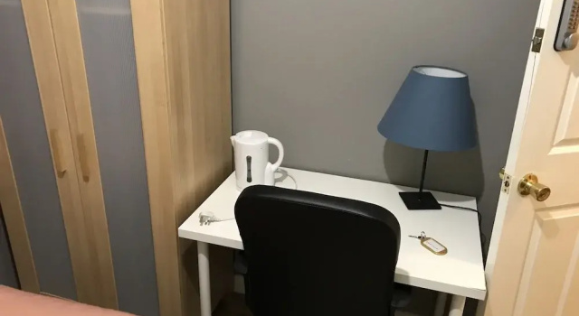 Rooms at 5 Hammersmith Road - Hostel