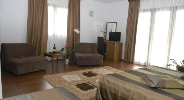Студия Apartments Butua