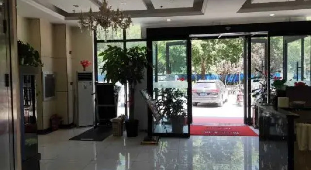 Longze Express Hotel (Beijing Daxing Taihe Road Subway Station), Prenota Hotel Daxing Pechino