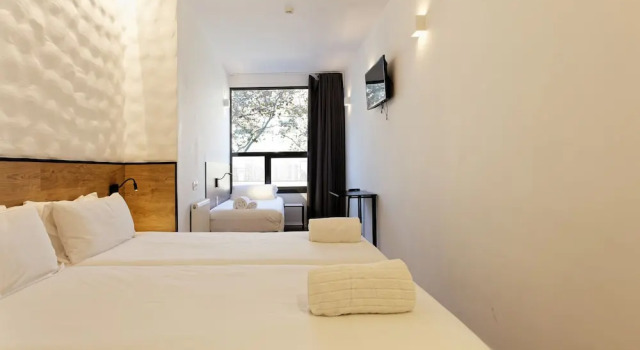 Трёхместный номер с видом на город Отель Barna House Hotel