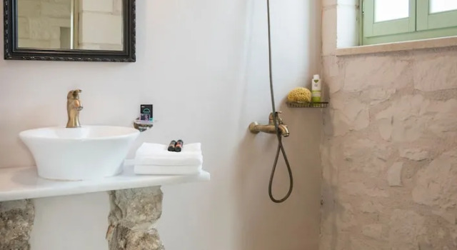 Вилла BOUTIQUE VILLA PETRA AMANDA Heated pool optional
