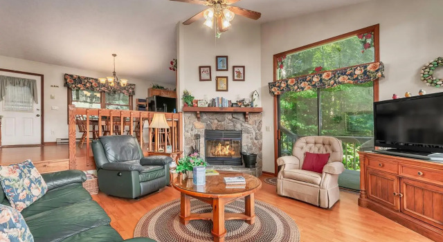 Bella Vista - Hot Tub and Pet Friendly