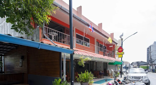 Onion House, Забронировать Отель Отели Южного Таиланда с парковкой, Парковка