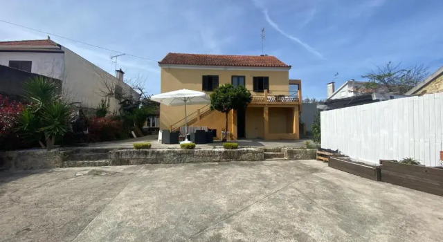 Коттедж с 3 комнатами Casa do Avô Grande