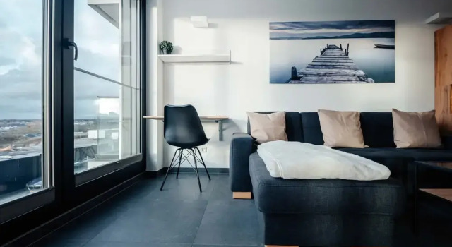 Bright Chic 1BR Apt w Balc & Prkg