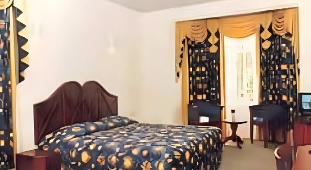 Galway Heights Hotel, Забронировать Отель Нувара-Элия округ Нувара-Элия