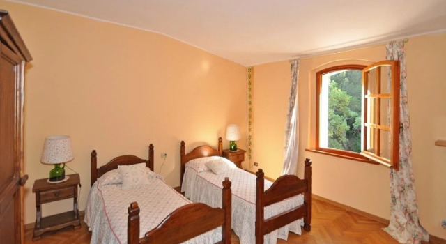 Cavasonno, Buchen Sie Hotel Hotels in Elsa-Tal mit Parkplatz, Parkplätze
